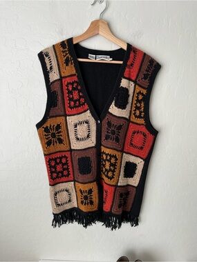Vintage Grandma Knit Crochet Granny Square Fringe Button Up Vest Size Medium